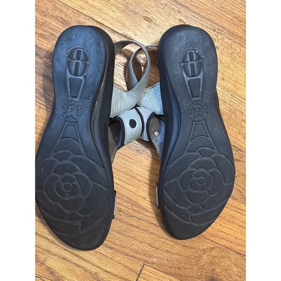 Mephisto Adjustable Strap Sandal Steel Facette Metallic US 7 - Picture 6 of 7